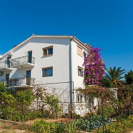 Ratka Guest house 3*