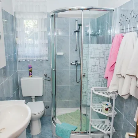Guest house Ratka 3*