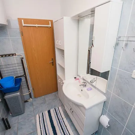 Guest house Ratka 3*
